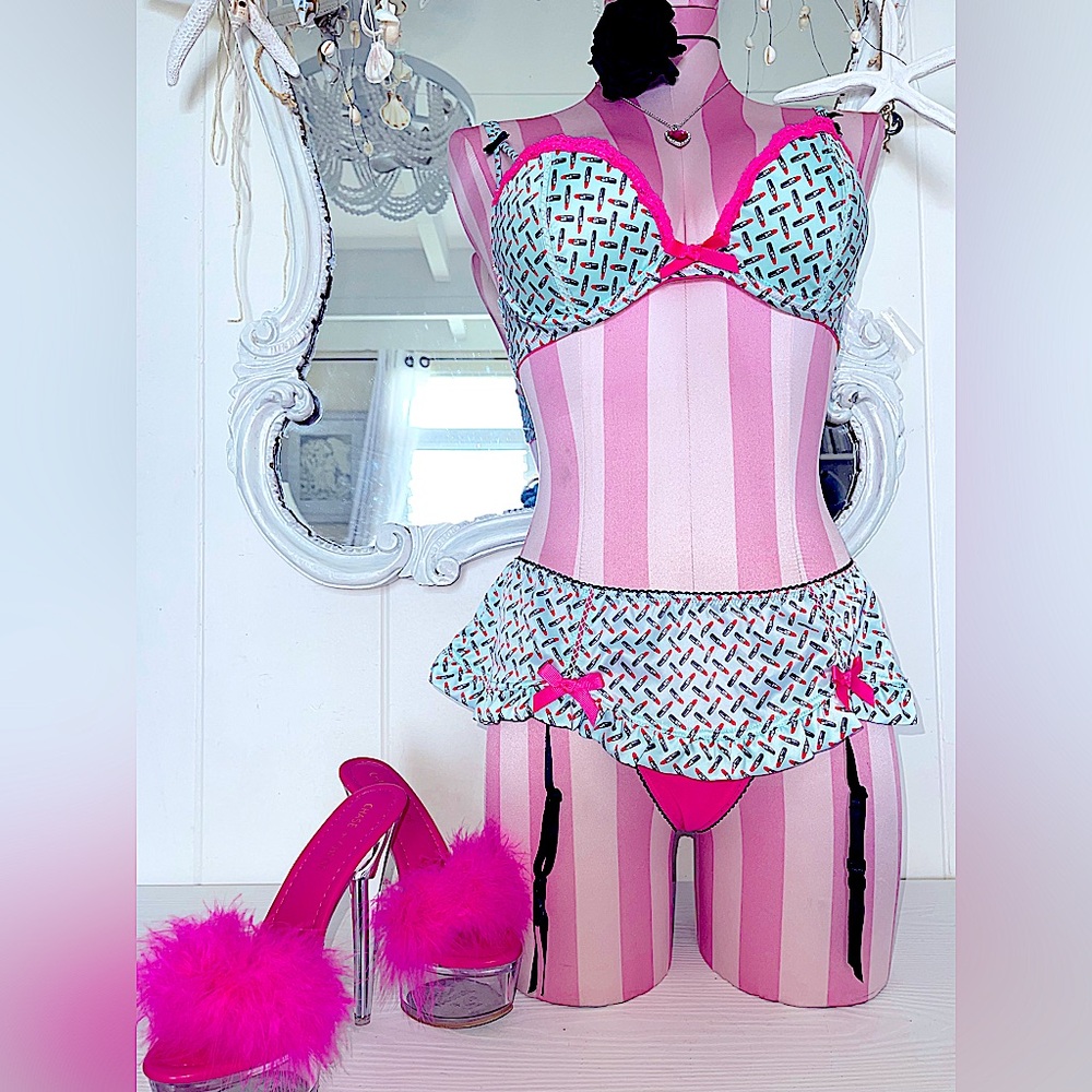 Victoria’s Secret Sexy LittleThings Lipstick Bra & Skirt/Panty Garter Set VS